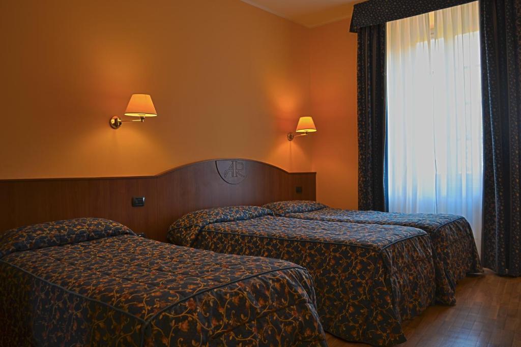 Albergo Italia Varallo Zimmer foto